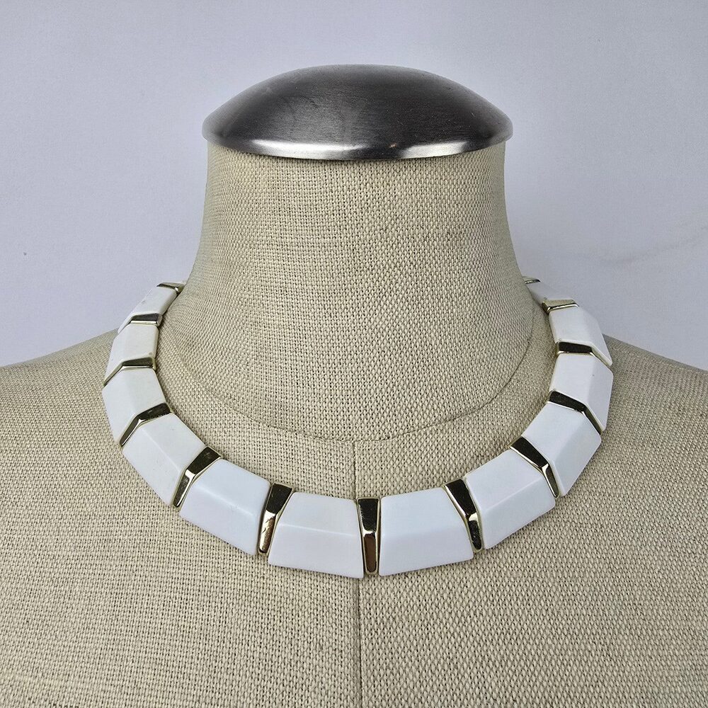 Vintage White Lucite Collar Necklace